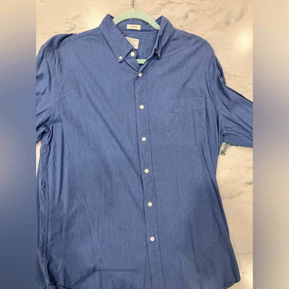 J. Crew Men’s Secret Wash Blue Oxford Button down Classic Large